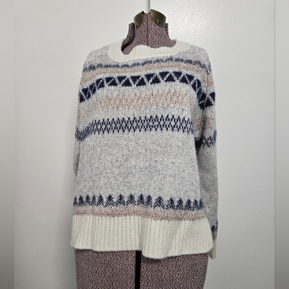 Womens GeeGee Aztec Cream Gray  Sweater Size Small